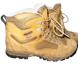 Trezeta Waterproof Men’s Boots Insulated Vibram Hypo Gore-Tex  Size 11